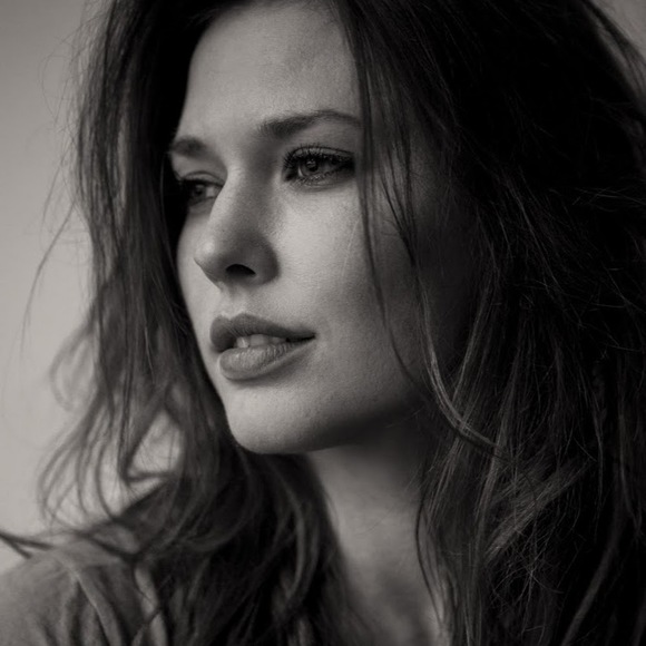 Meet your Posher, Melora - Picture 1 of 1